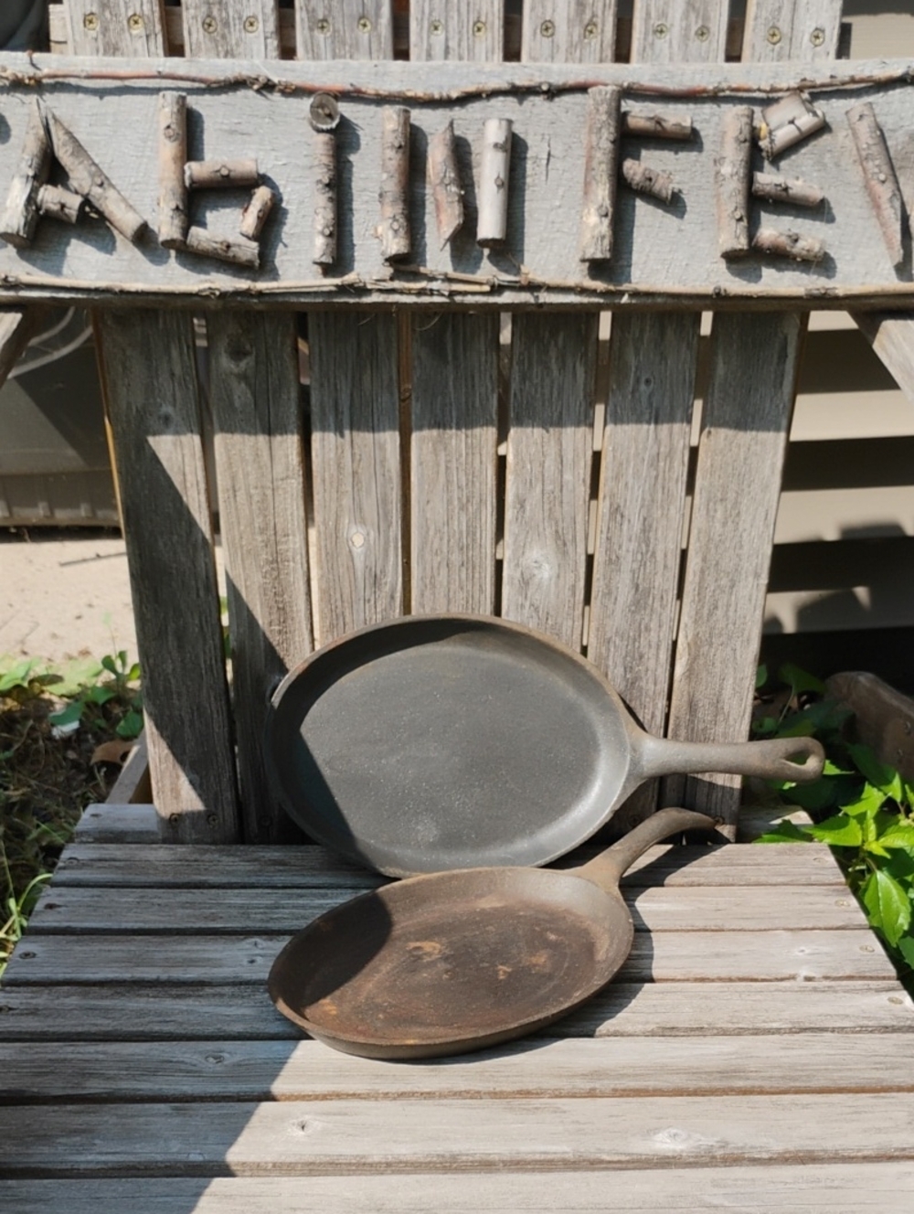 🥩  Vintage CAST IRON STEAK SKILLET  MEXICAN FIESTA 1 of 2